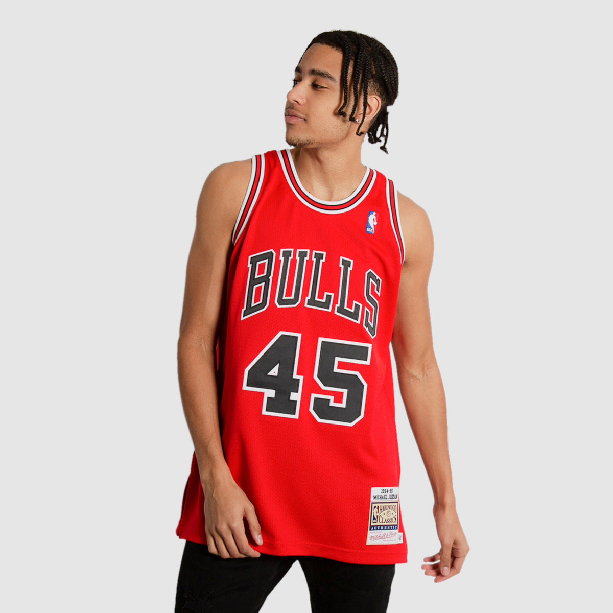 Youth Mitchell & Ness Michael Jordan White Chicago Bulls 1997-98 Hardwood Classics Authentic Jersey