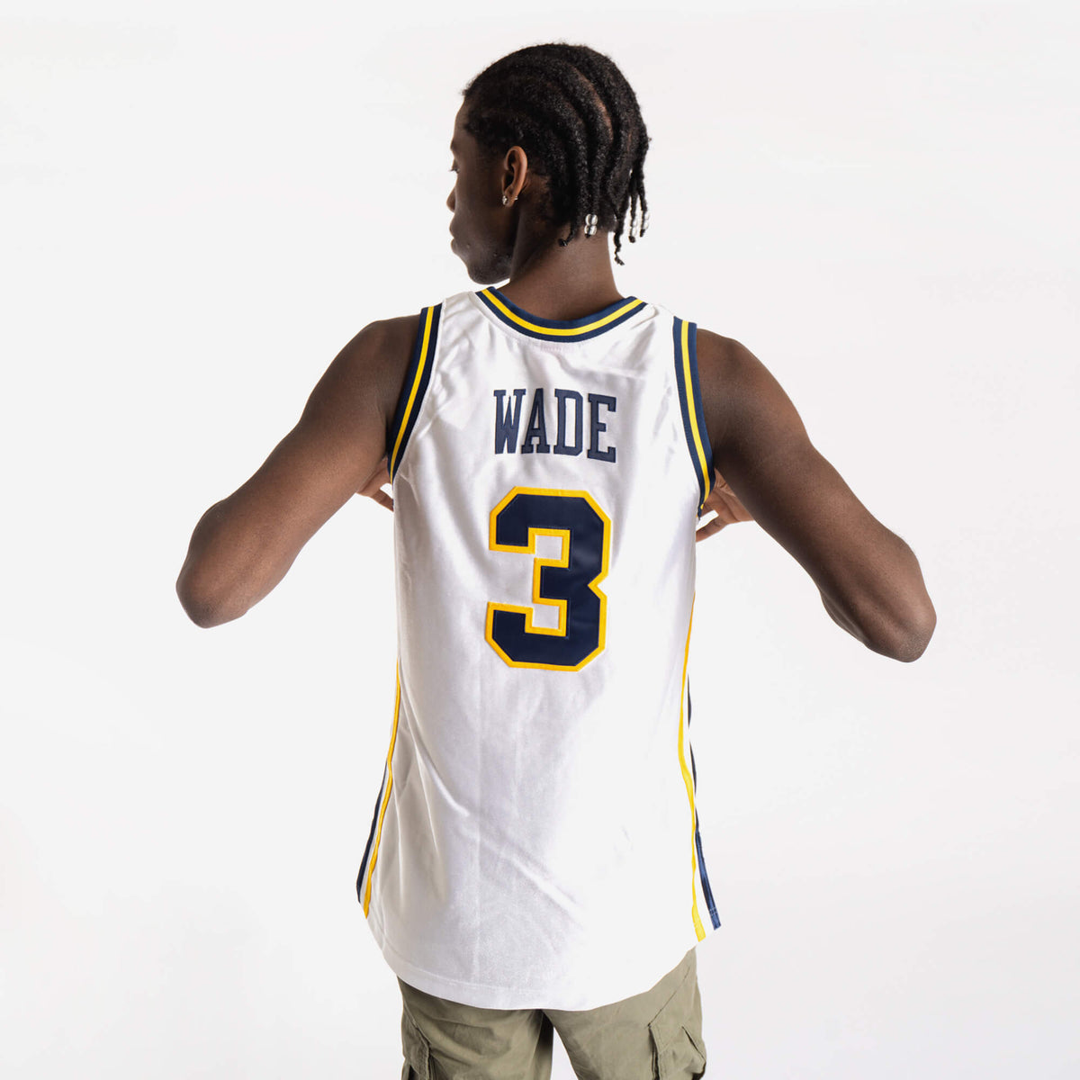 Men's Original Retro Brand Dwyane Wade White Marquette Golden Eagles  Commemorative Classic Basketball Jersey