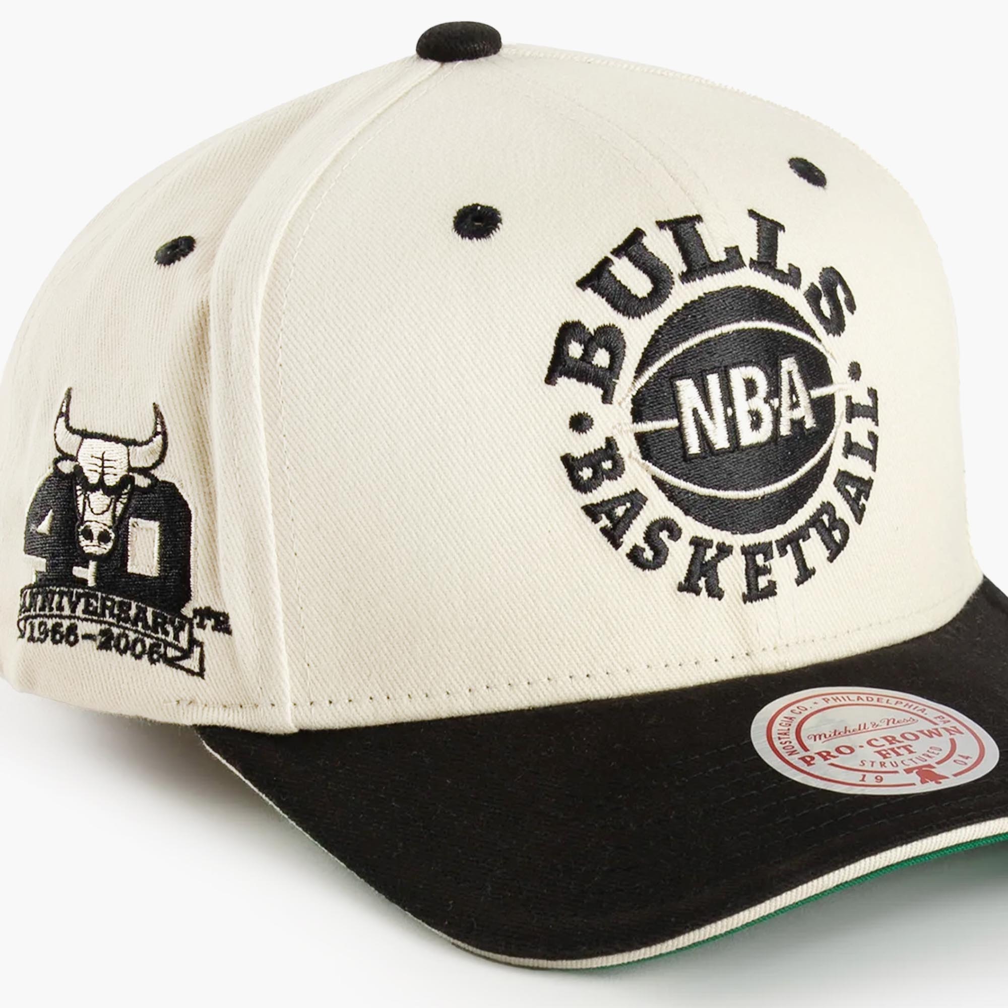 Pro Crown Bulls Snapback Cap by Mitchell & Ness