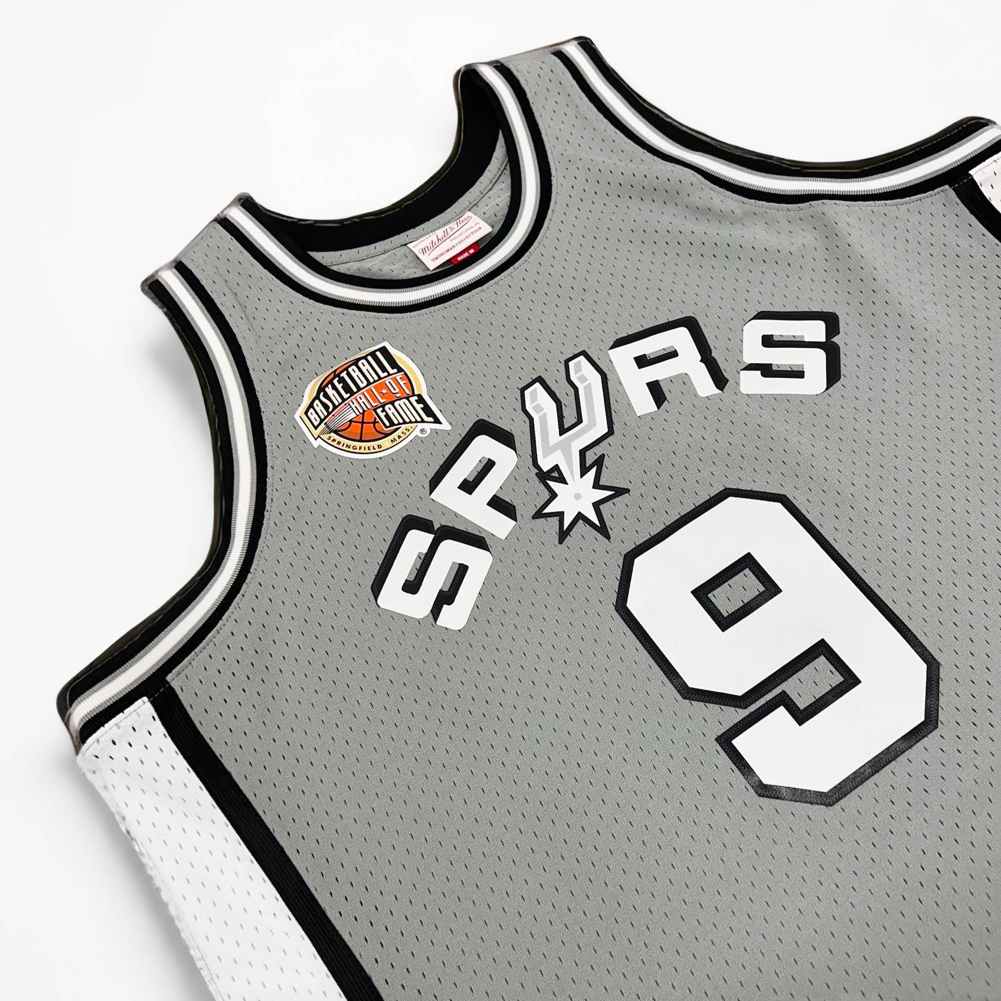 San Antonio Spurs Legend Tony Parker Selected to Naismith