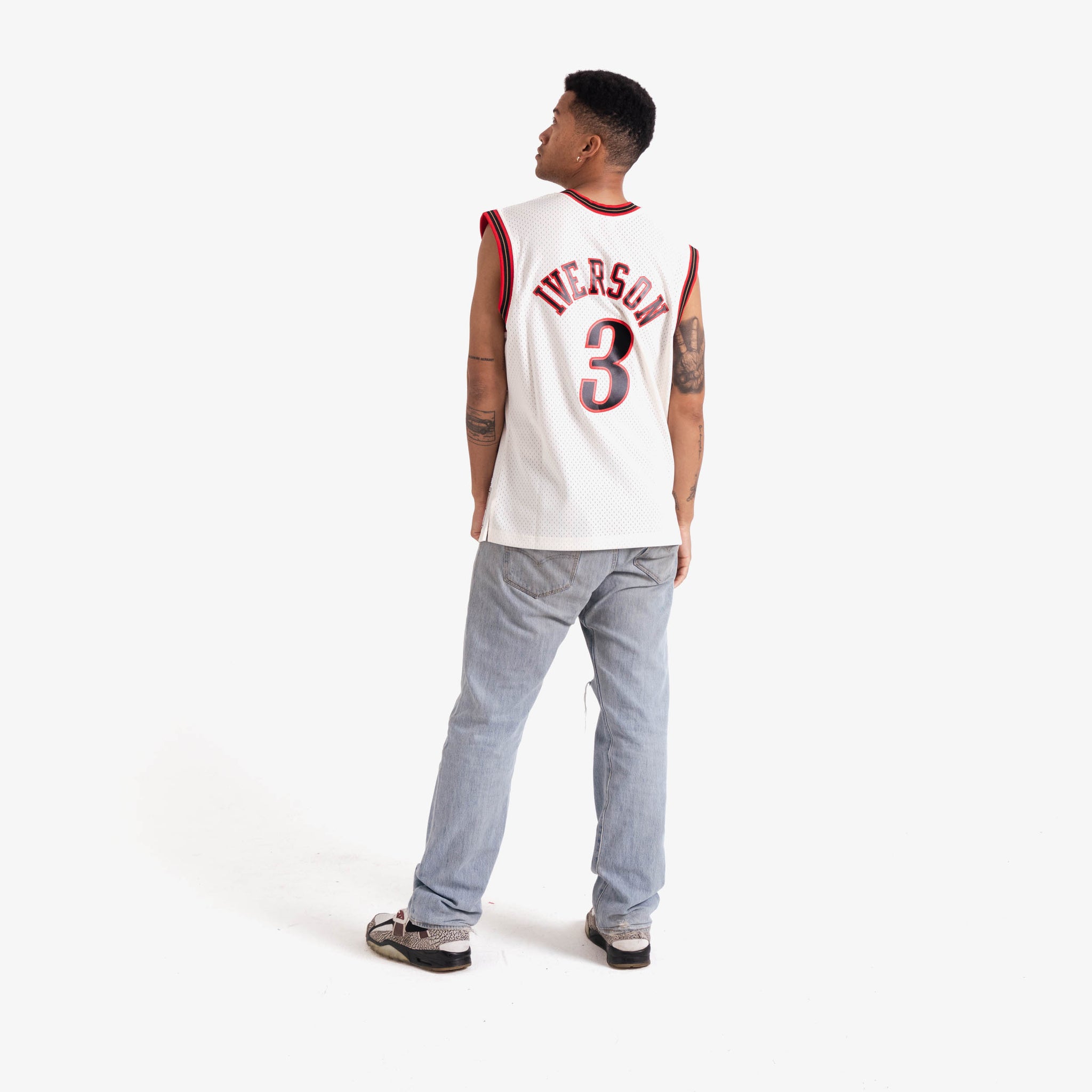 Allen Iverson Philadelphia 76ers HWC Throwback NBA Off White Swingman –  Basketball Jersey World