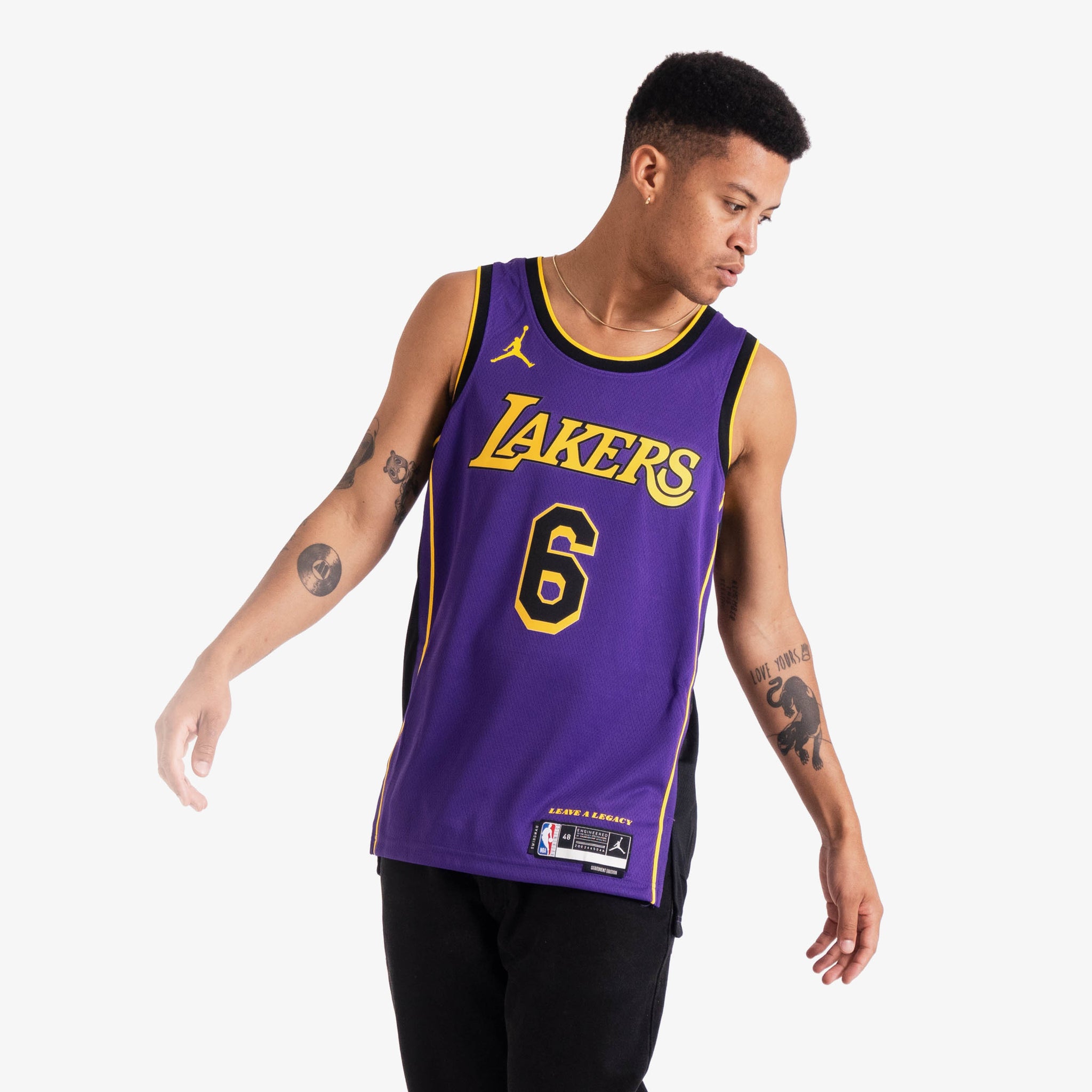 Los Angeles Lakers Jordan Statement Edition Swingman Jersey 22 - Purple -  Lebron James - Youth