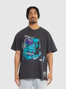 Larry Johnson Charlotte Hornets Vintage Face Off T-Shirt