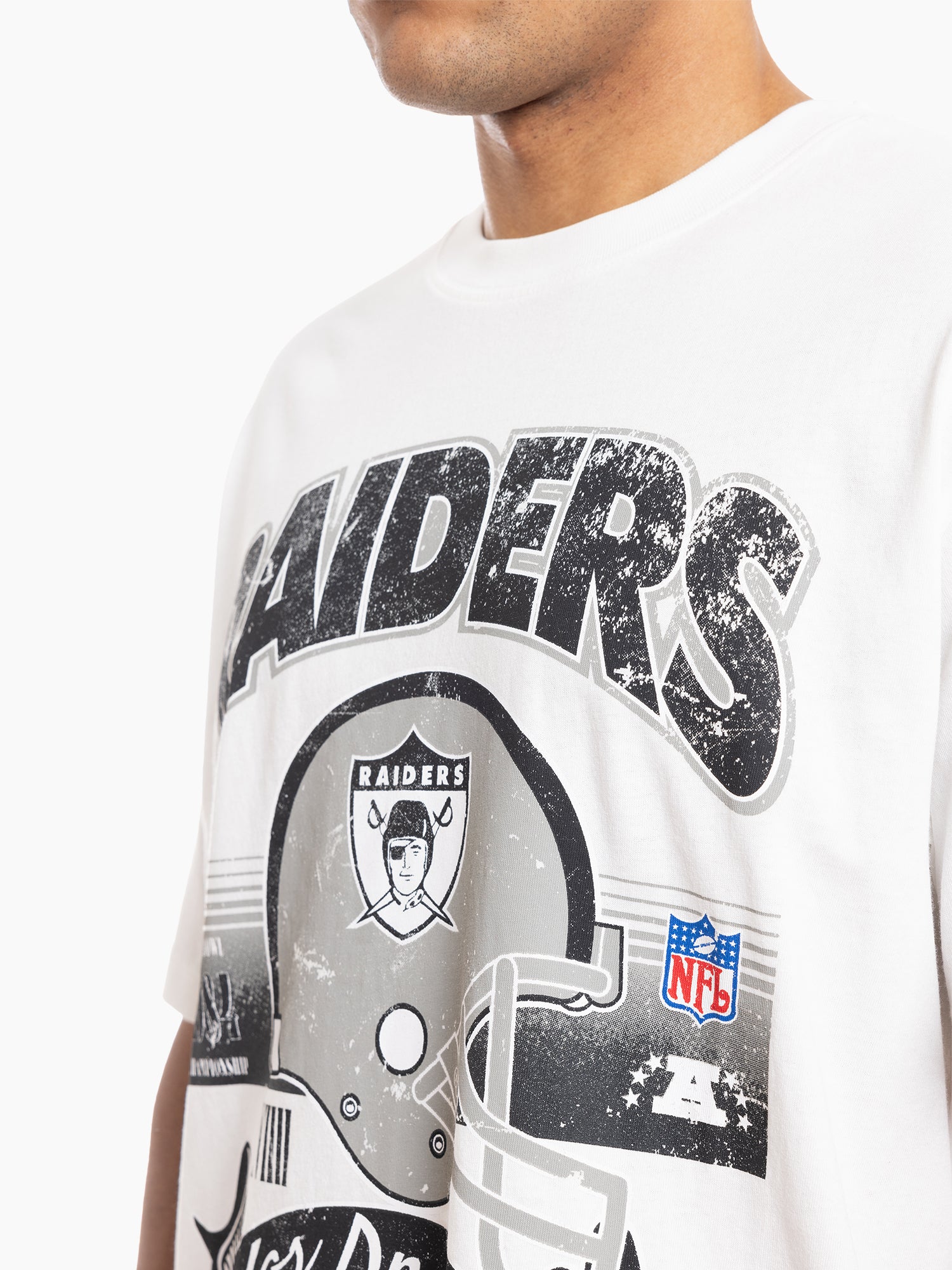 Los Angeles Raiders – Champions Vintage T-Shirt Jersey NFL Basketball World
