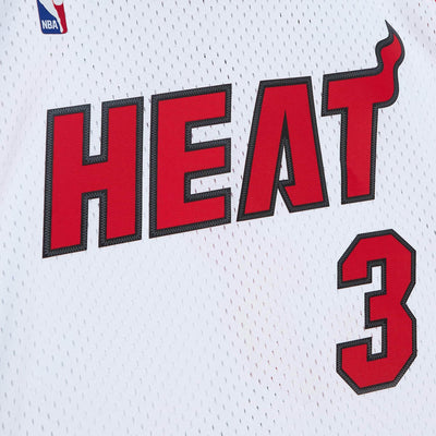 Dwyane Wade Miami Heat Above The Rim NBA T-Shirt – Basketball Jersey World
