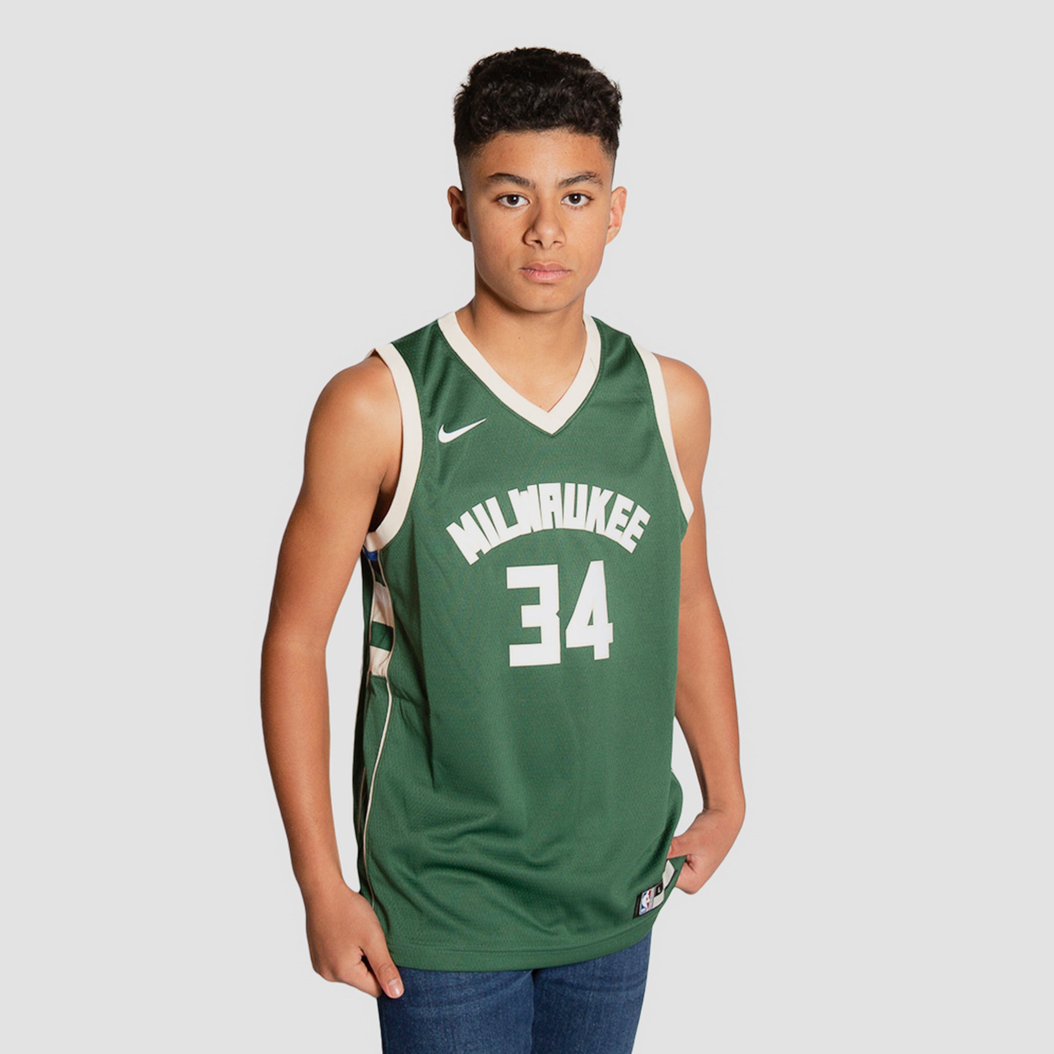Youth Milwaukee Bucks Giannis Antetokounmpo Nike Green Swingman Jersey -  Icon Edition