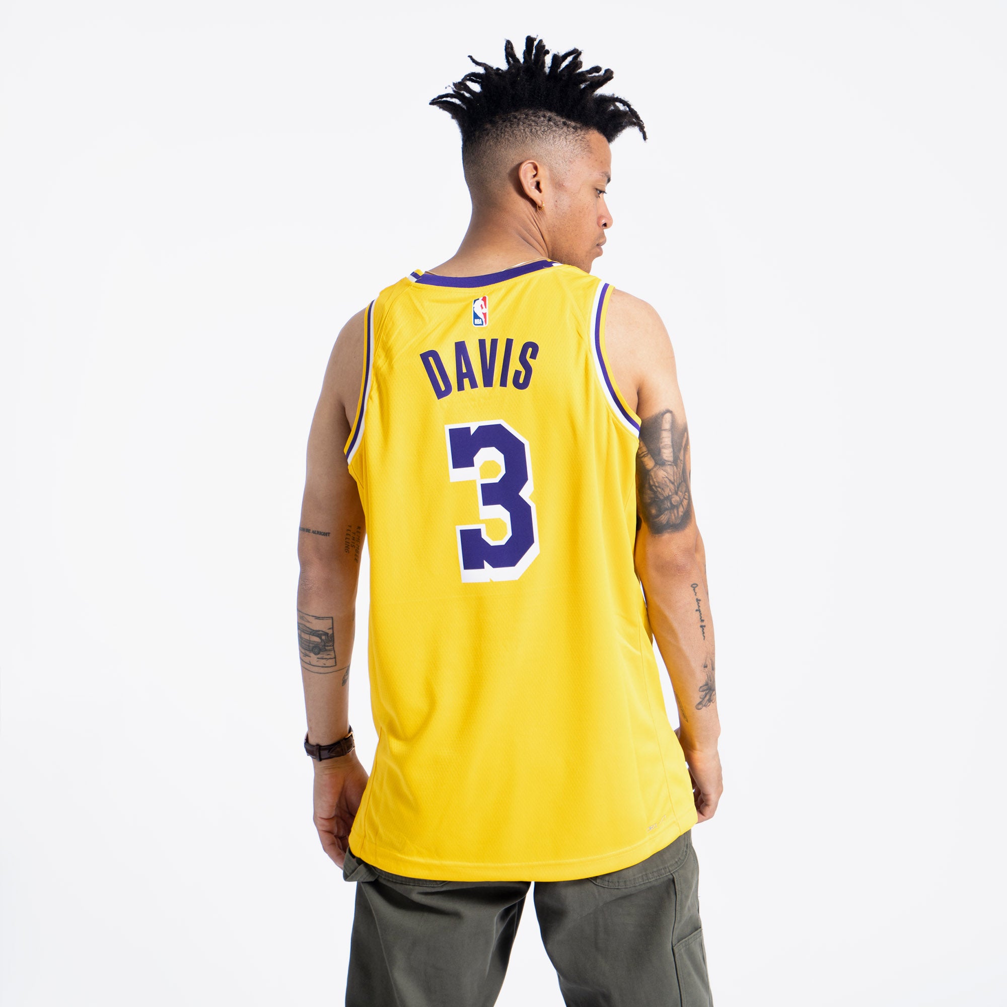 Youth Nike Anthony Davis Gold Los Angeles Lakers Swingman Jersey - Icon  Edition