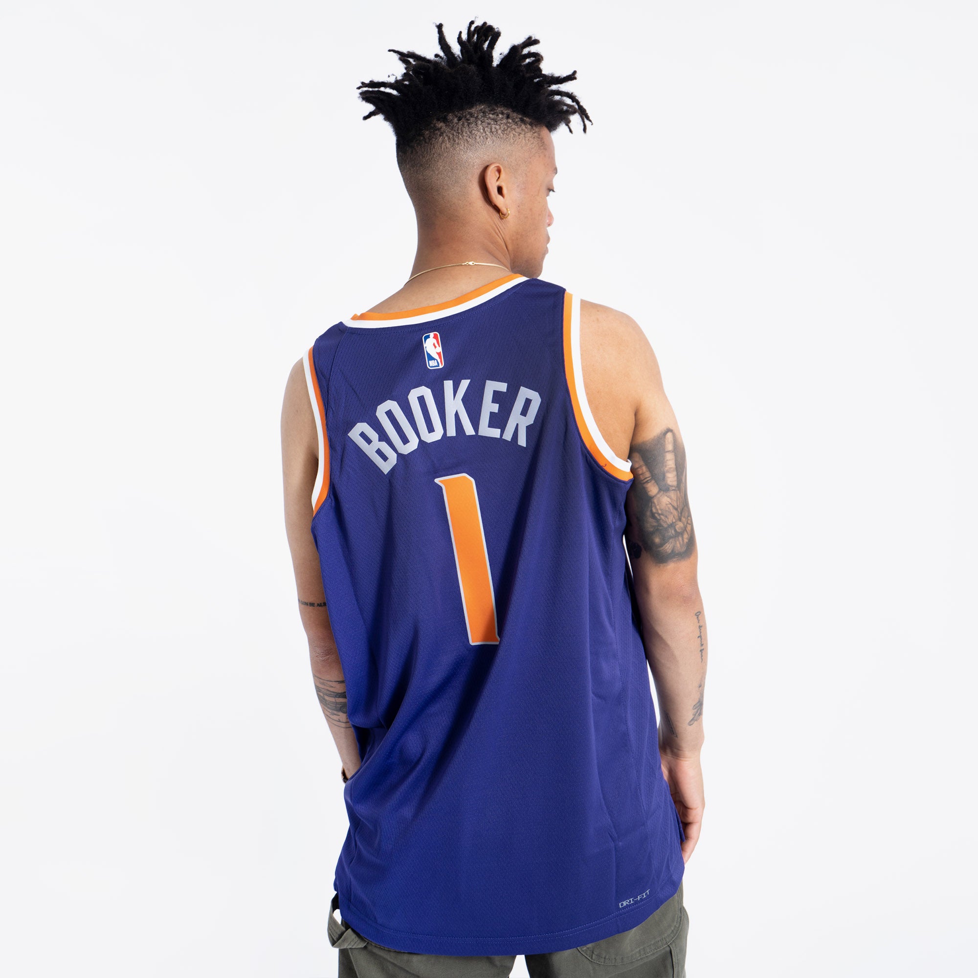 Phoenix Suns 2023/24 Icon Edition Nike Dri-FIT NBA Swingman Jersey.