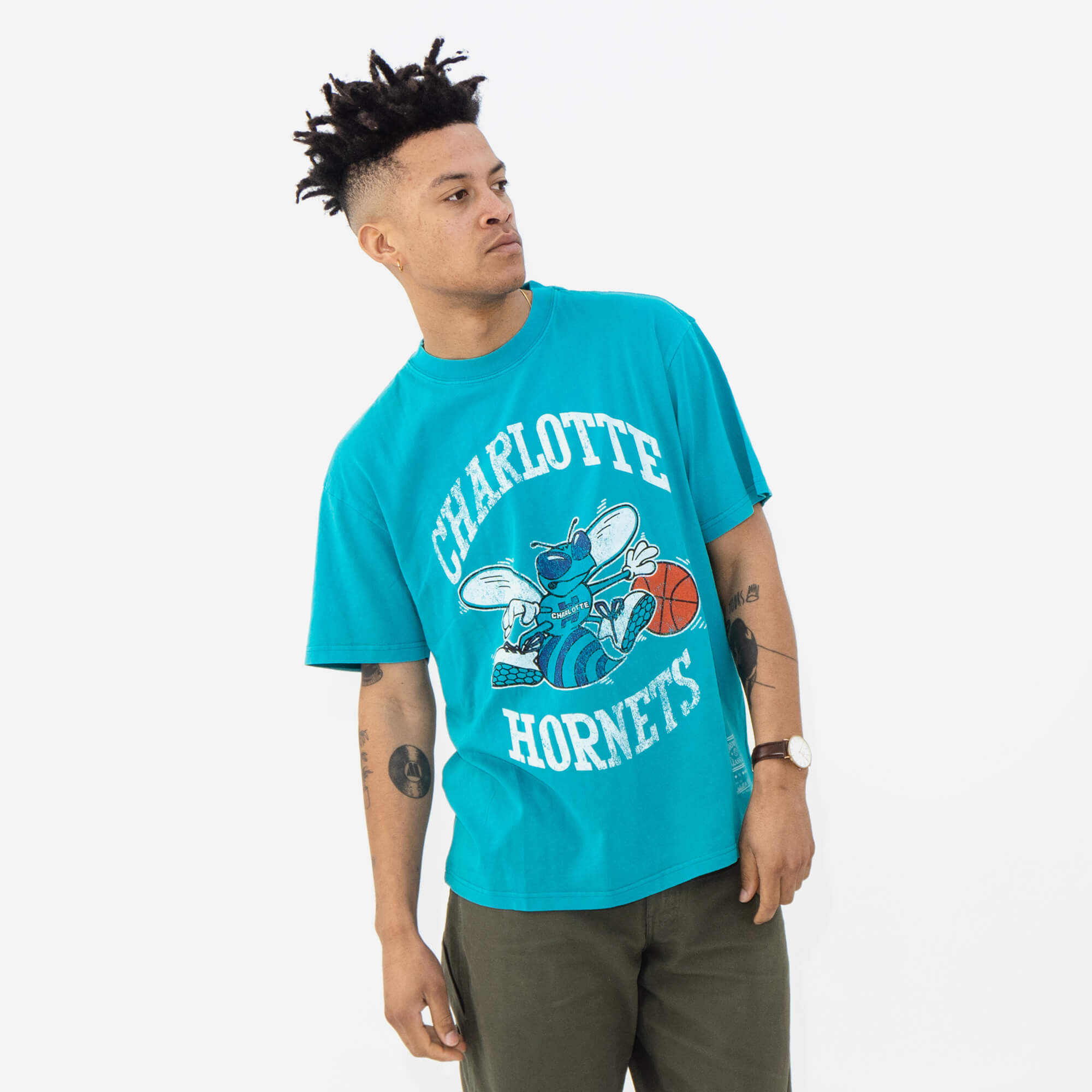 Charlotte Hornets Vintage HWC Ivy Arch Tee - White - Throwback