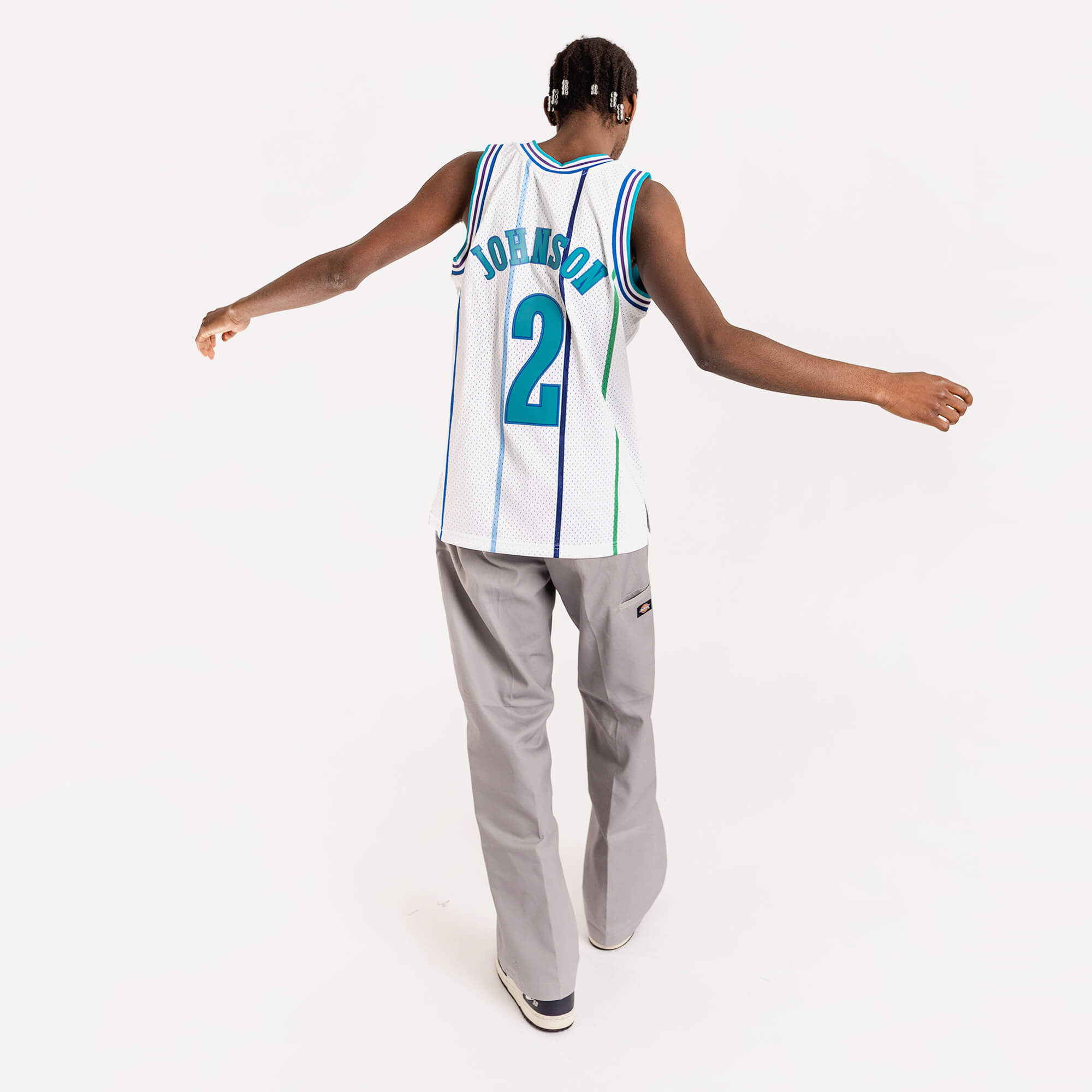 Wyco Vintage 1990s Larry Johnson Charlotte Hornets Basketball Jersey