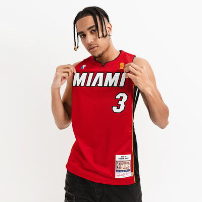 Dwyane Wade Miami Heat Above The Rim NBA T-Shirt – Basketball Jersey World