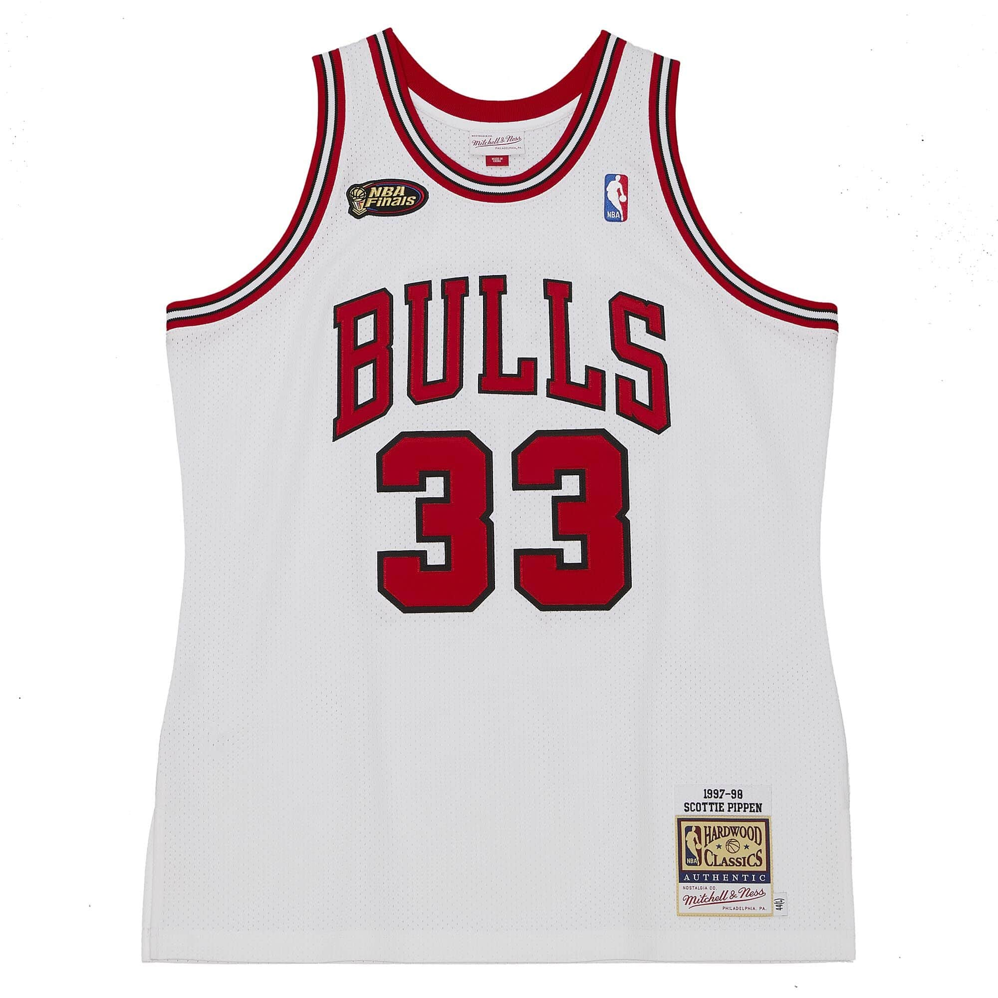 Chicago Bulls: Scotty Pippen 1997/98 Red & Black Reversible Champion J –  National Vintage League Ltd.